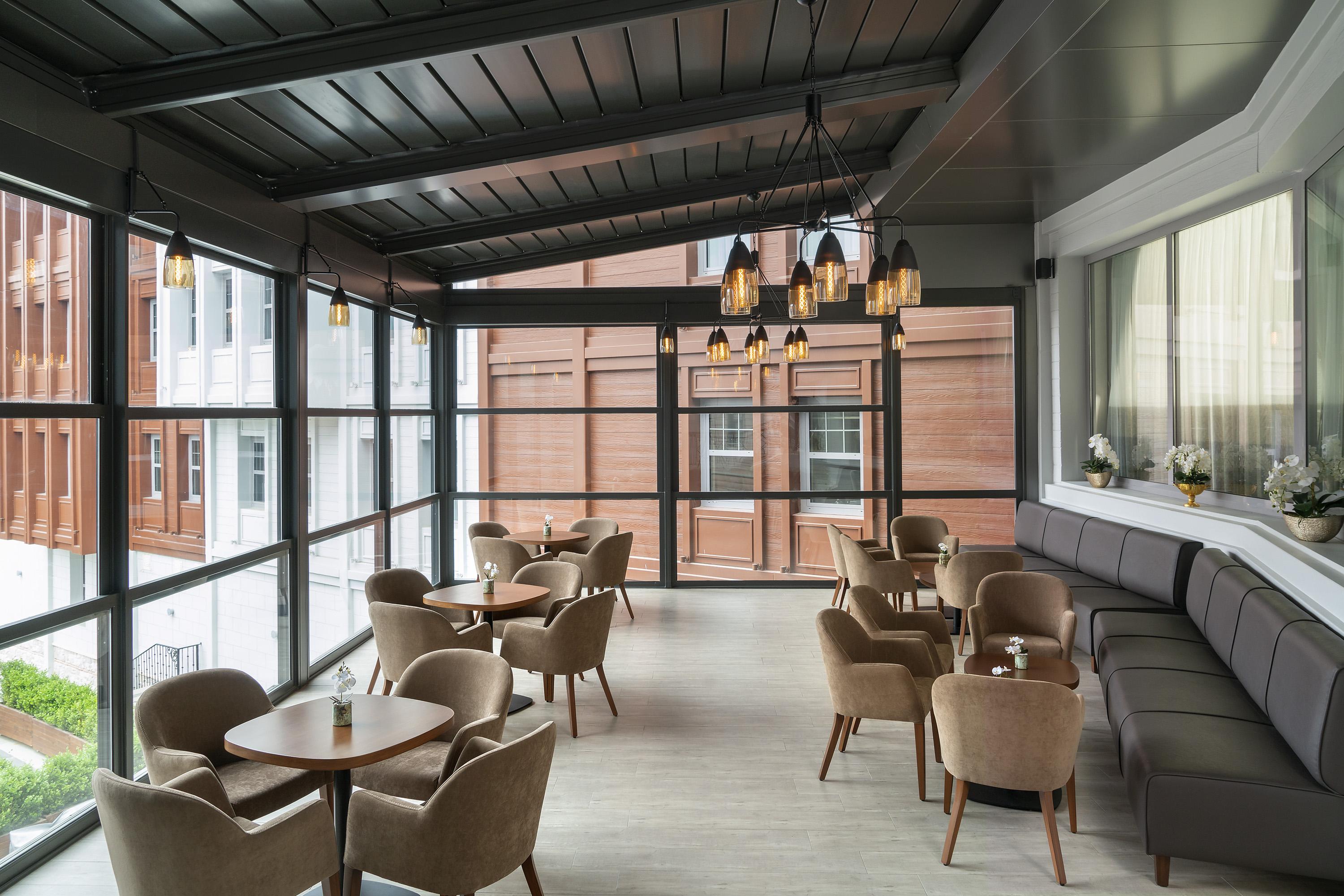 Millennium Istanbul Golden Horn Istambul Exterior foto The interior of the restaurant