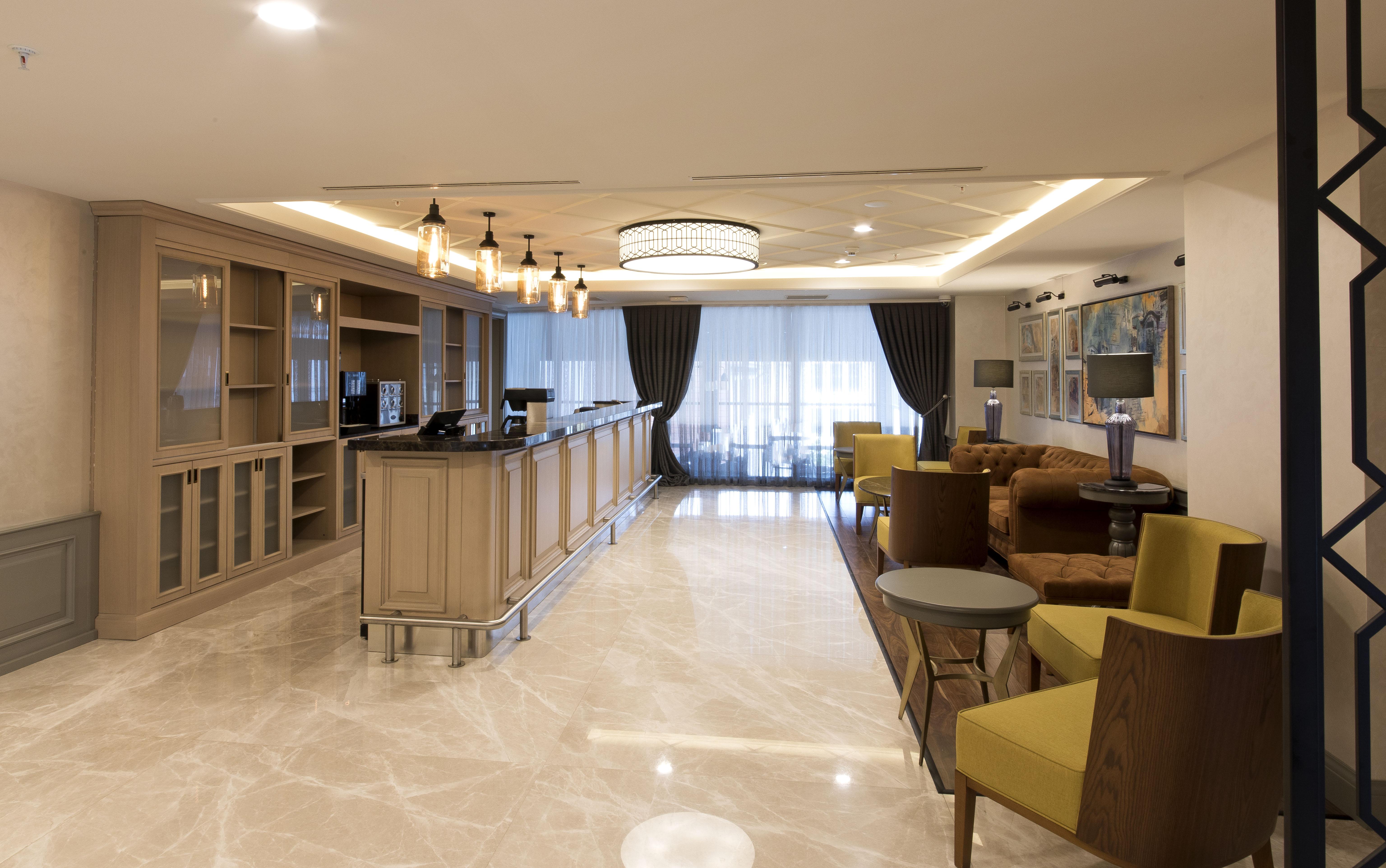 Millennium Istanbul Golden Horn Istambul Exterior foto The lounge at the airport
