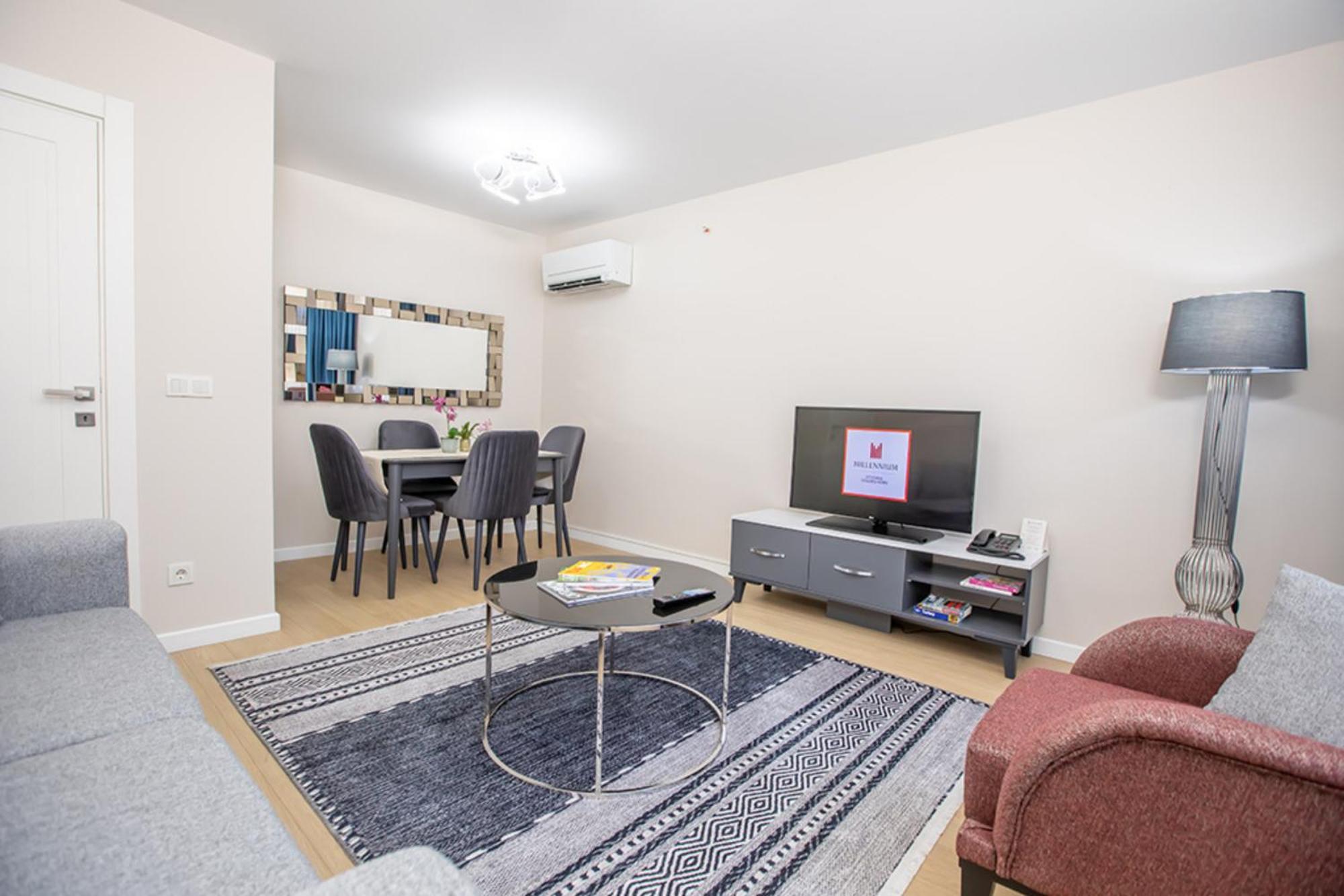Millennium Istanbul Golden Horn Istambul Exterior foto A staged living room